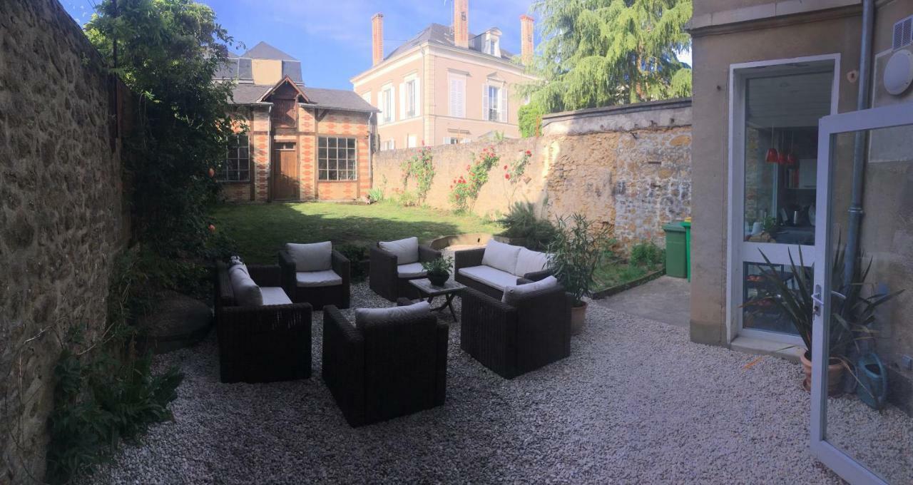 Chambre D'Hotes Les Ecuries Le Mans Exterior photo