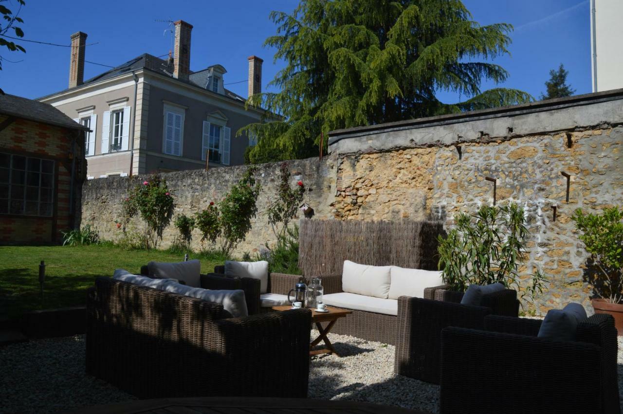 Chambre D'Hotes Les Ecuries Le Mans Exterior photo