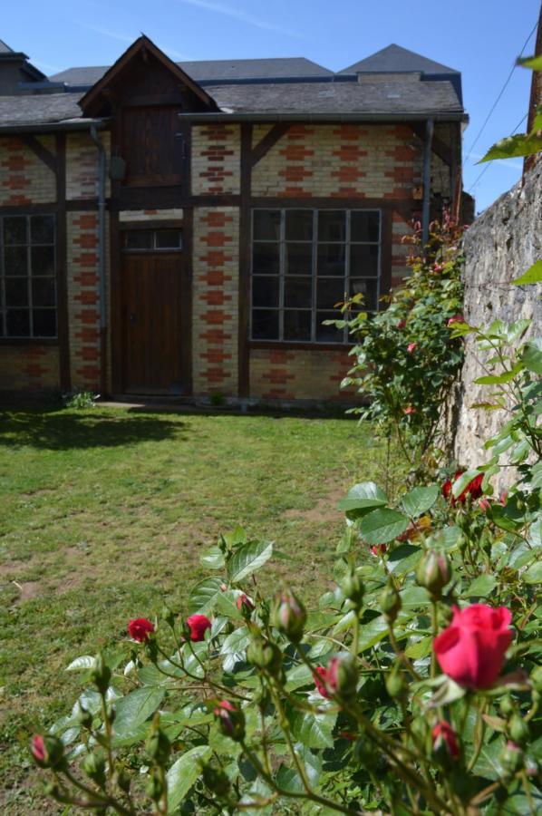 Chambre D'Hotes Les Ecuries Le Mans Exterior photo